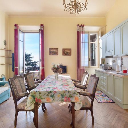 App Mughetto In Villa Marchello Brunate Extérieur photo