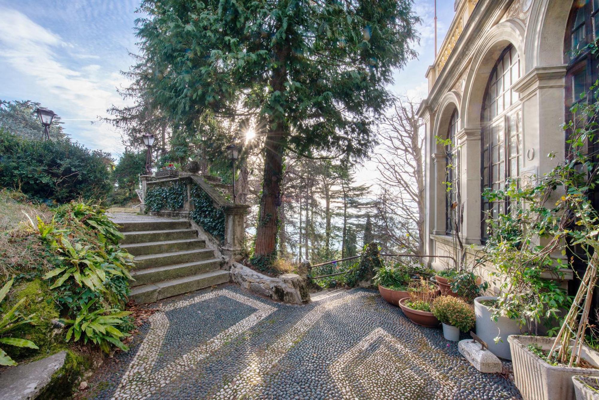 App Mughetto In Villa Marchello Brunate Extérieur photo
