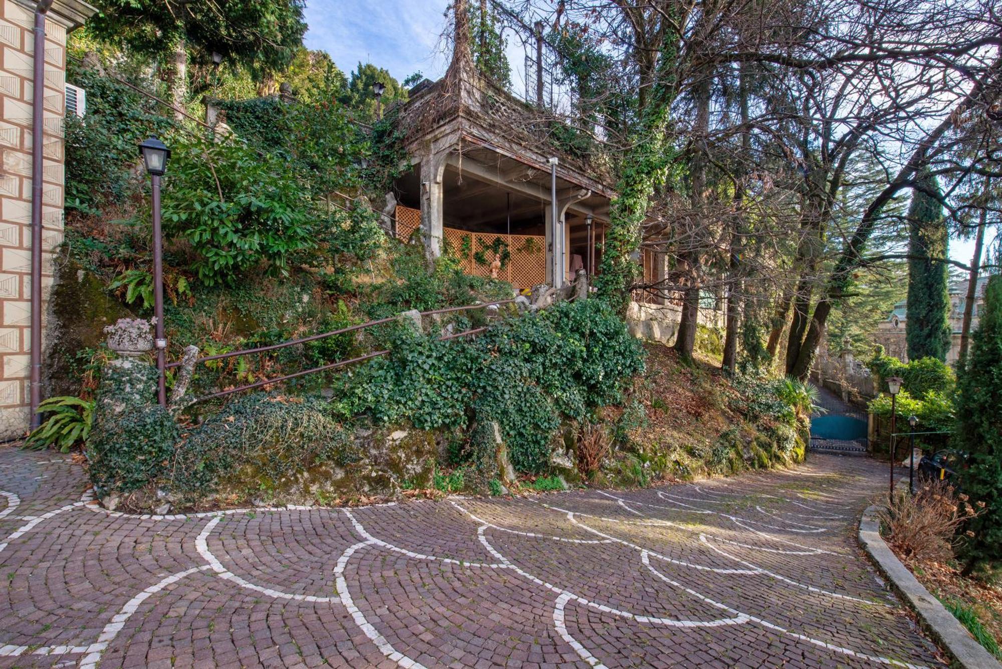 App Mughetto In Villa Marchello Brunate Extérieur photo